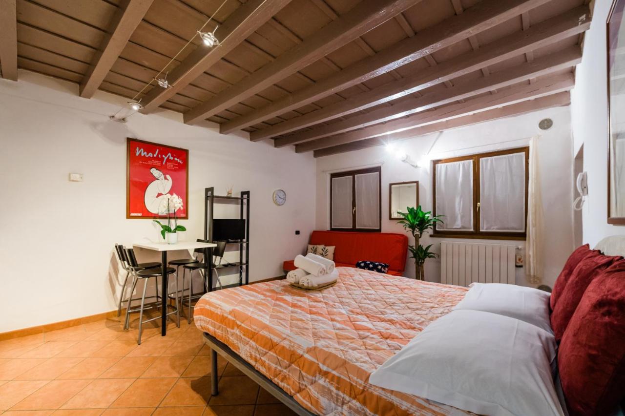 Apartamento Old Town Square Bérgamo Exterior foto
