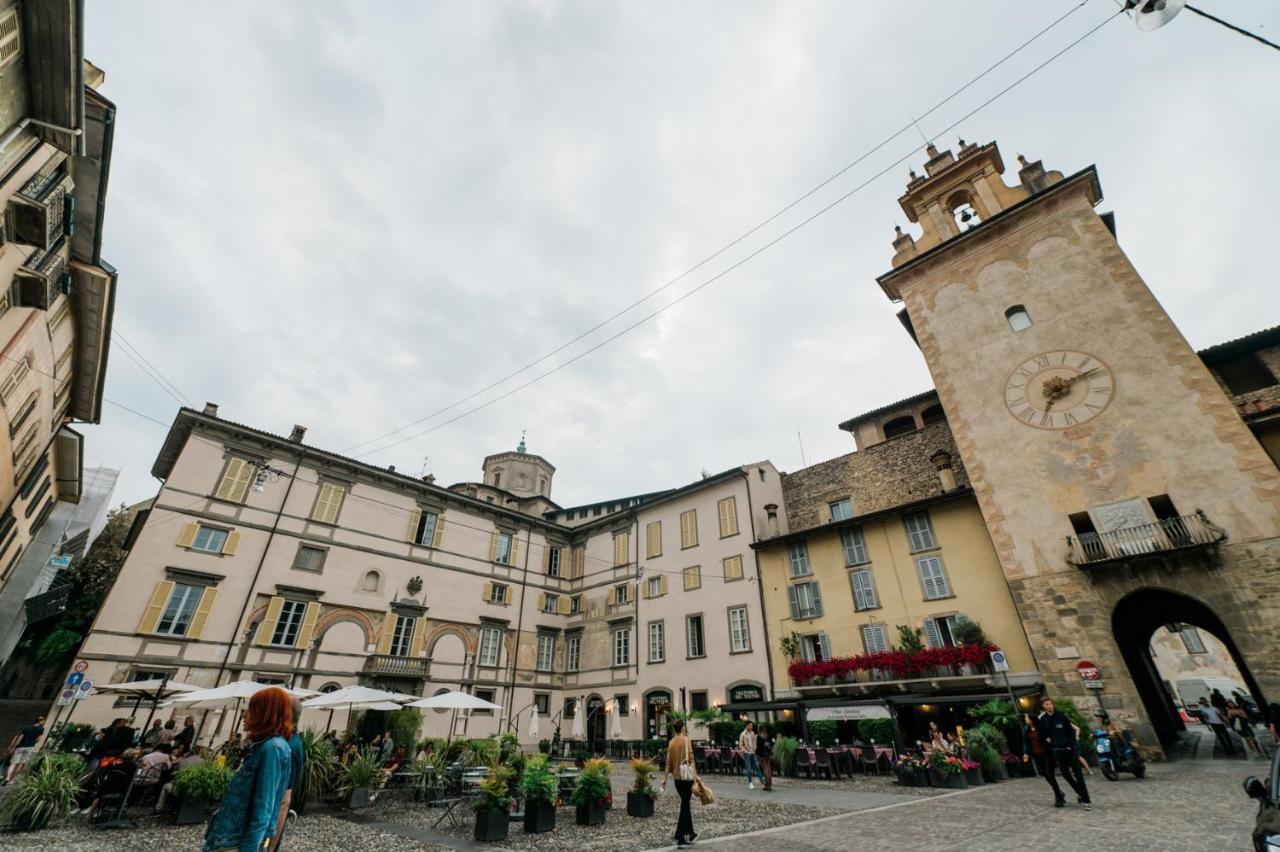 Apartamento Old Town Square Bérgamo Exterior foto